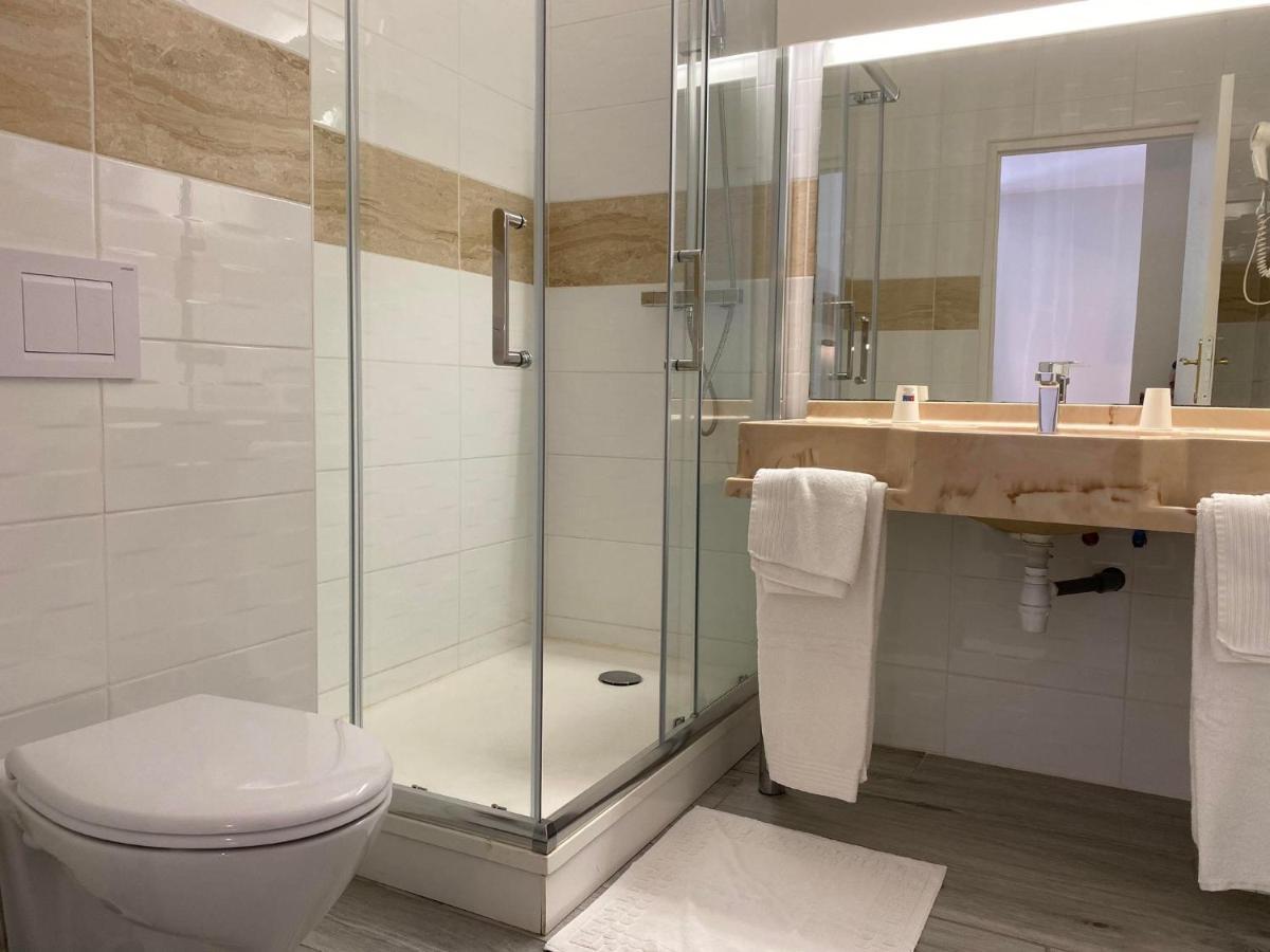 L'Aventure Hotel มอร์กซางซ์ ภายนอก รูปภาพ